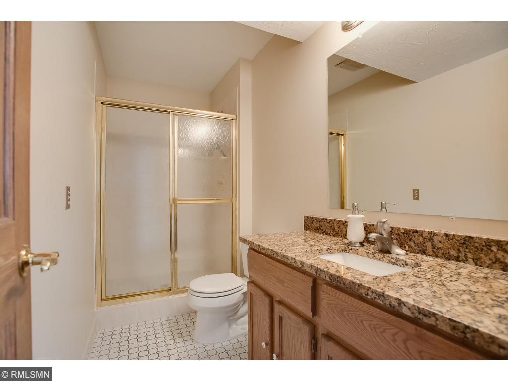 8925 Vincent Pl, Bloomington, MN 55431 photo 8