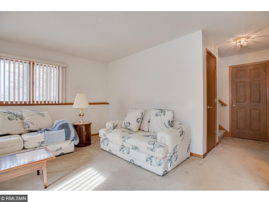 8925 Vincent Pl, Bloomington, MN 55431 photo 12