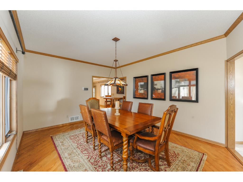 3630 Elrene Rd, Eagan, MN 55123 photo 10
