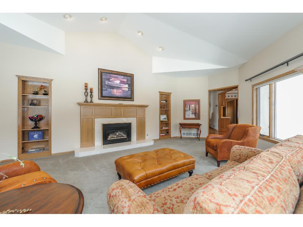 3630 Elrene Rd, Eagan, MN 55123 photo 4