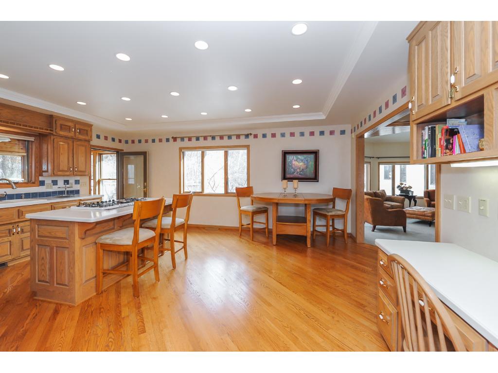 3630 Elrene Rd, Eagan, MN 55123 photo 3