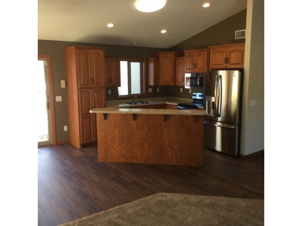 814 Morningside Loop, Saint Joseph, MN 56374 photo 2