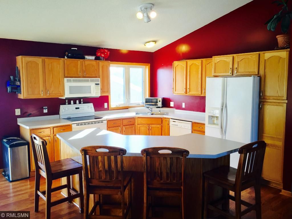 614 5th St E, Wanamingo, MN 55983 photo 2
