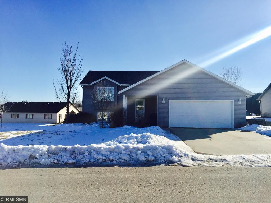 614 5th St E, Wanamingo, MN 55983 photo 1
