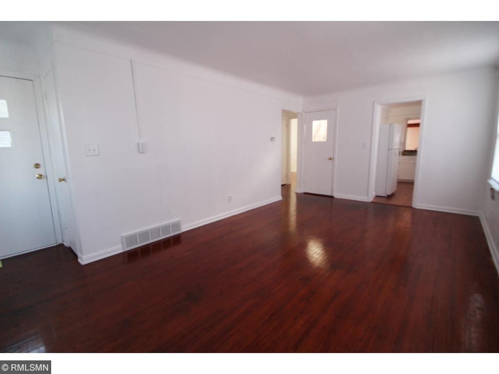 1660 7th St E, Saint Paul, MN 55106 photo 5