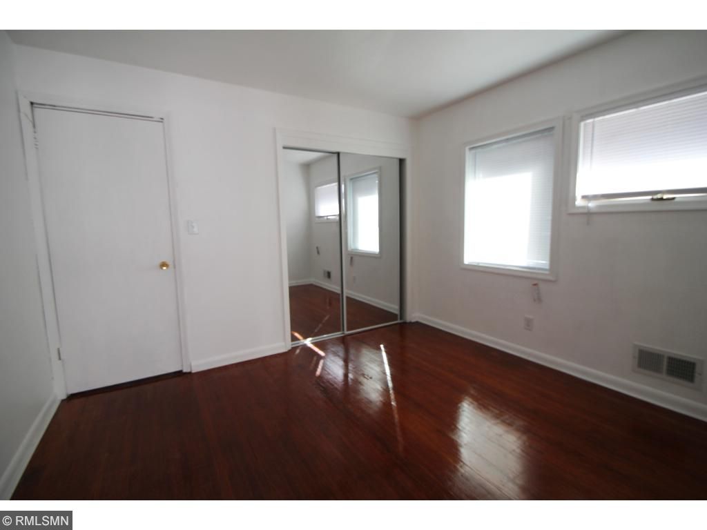 1660 7th St E, Saint Paul, MN 55106 photo 3