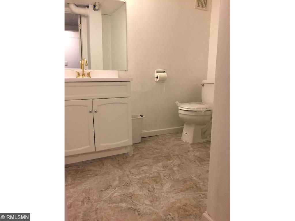 1660 7th St E, Saint Paul, MN 55106 photo 8