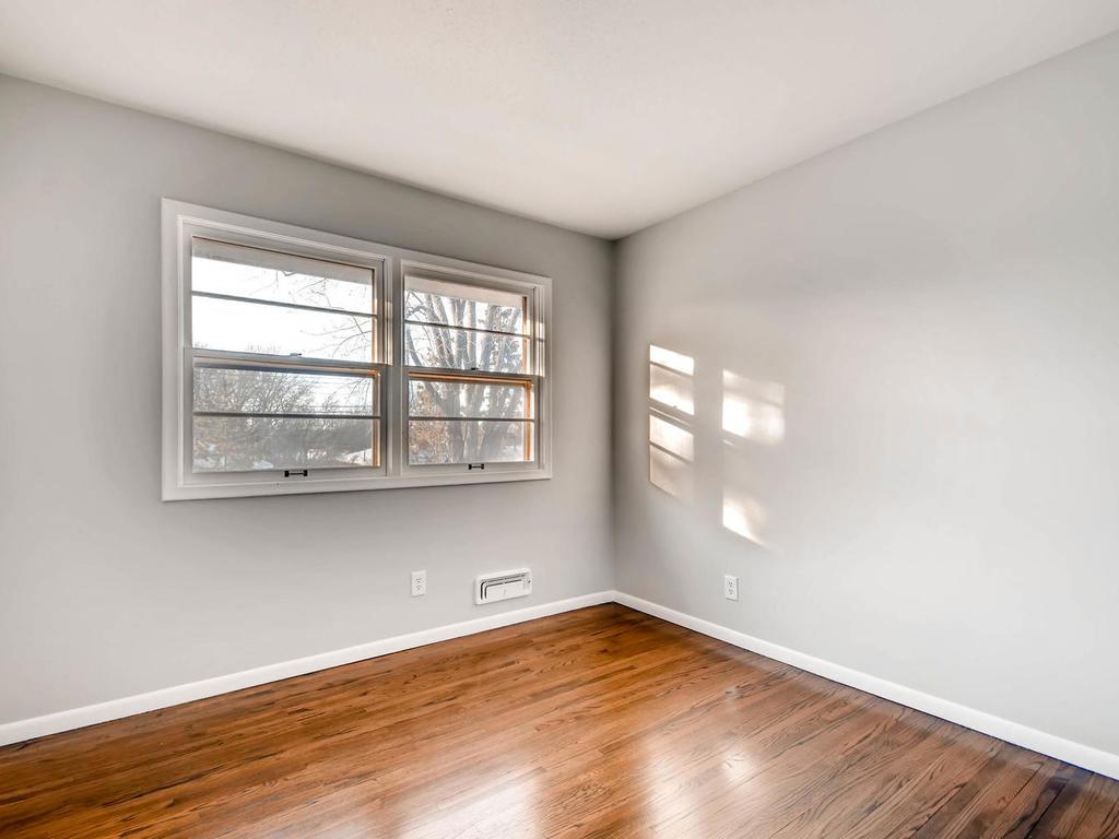 8340 Ewing Rd S, Bloomington, MN 55431 photo 15
