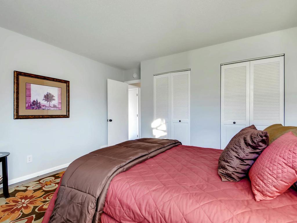 8340 Ewing Rd S, Bloomington, MN 55431 photo 14