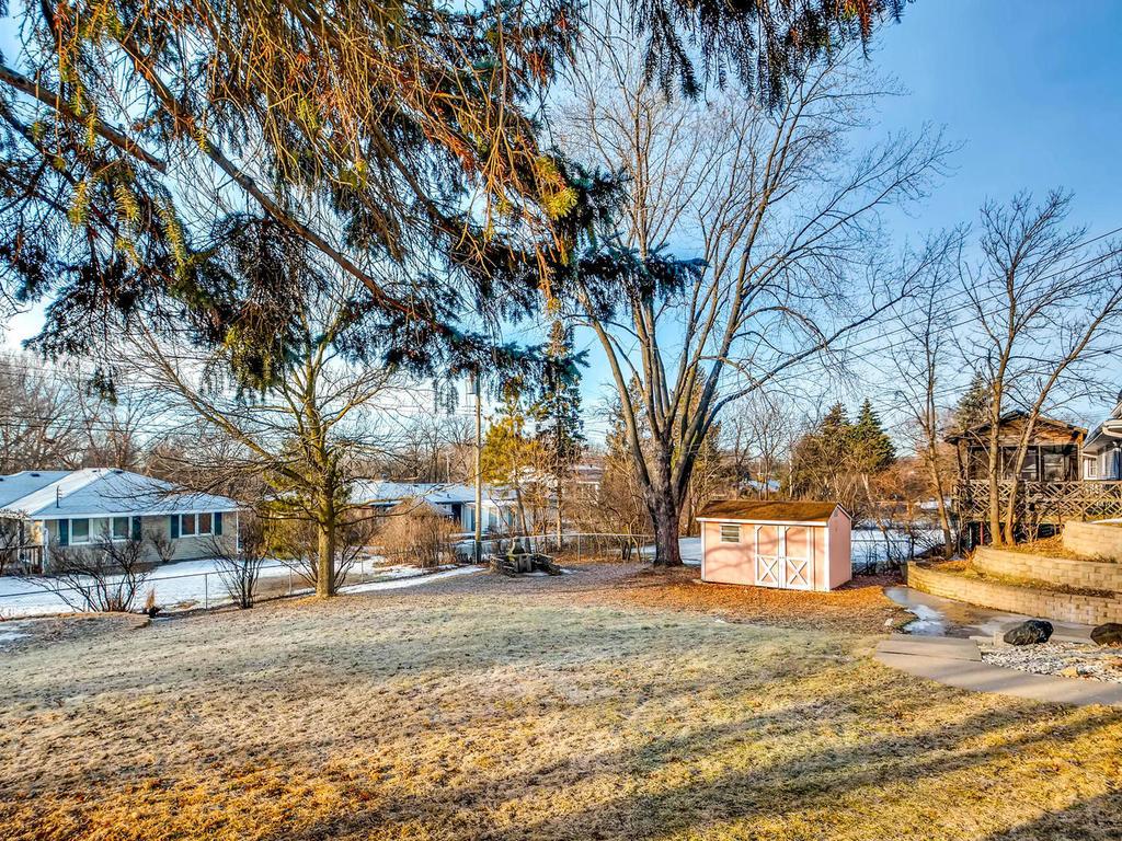 8340 Ewing Rd S, Bloomington, MN 55431 photo 22