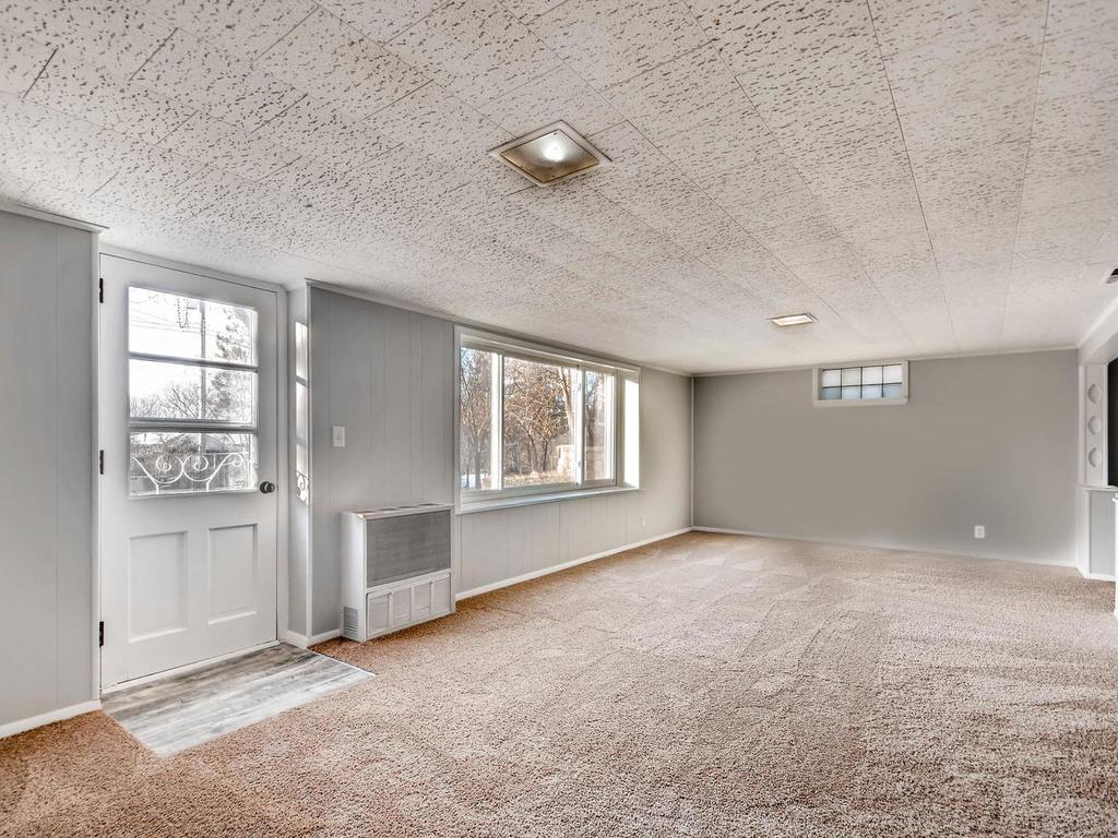 8340 Ewing Rd S, Bloomington, MN 55431 photo 17