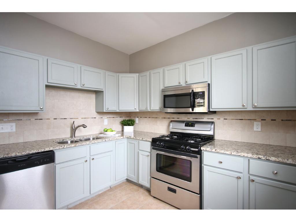 773 Iglehart Ave, Saint Paul, MN 55104 photo 7