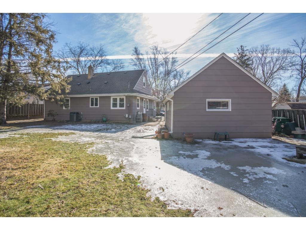 2571 Brookview Dr E, Maplewood, MN 55119 photo 23