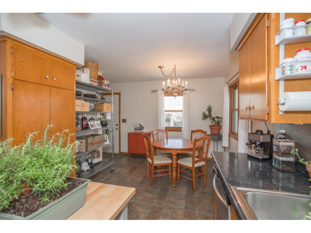 2571 Brookview Dr E, Maplewood, MN 55119 photo 6