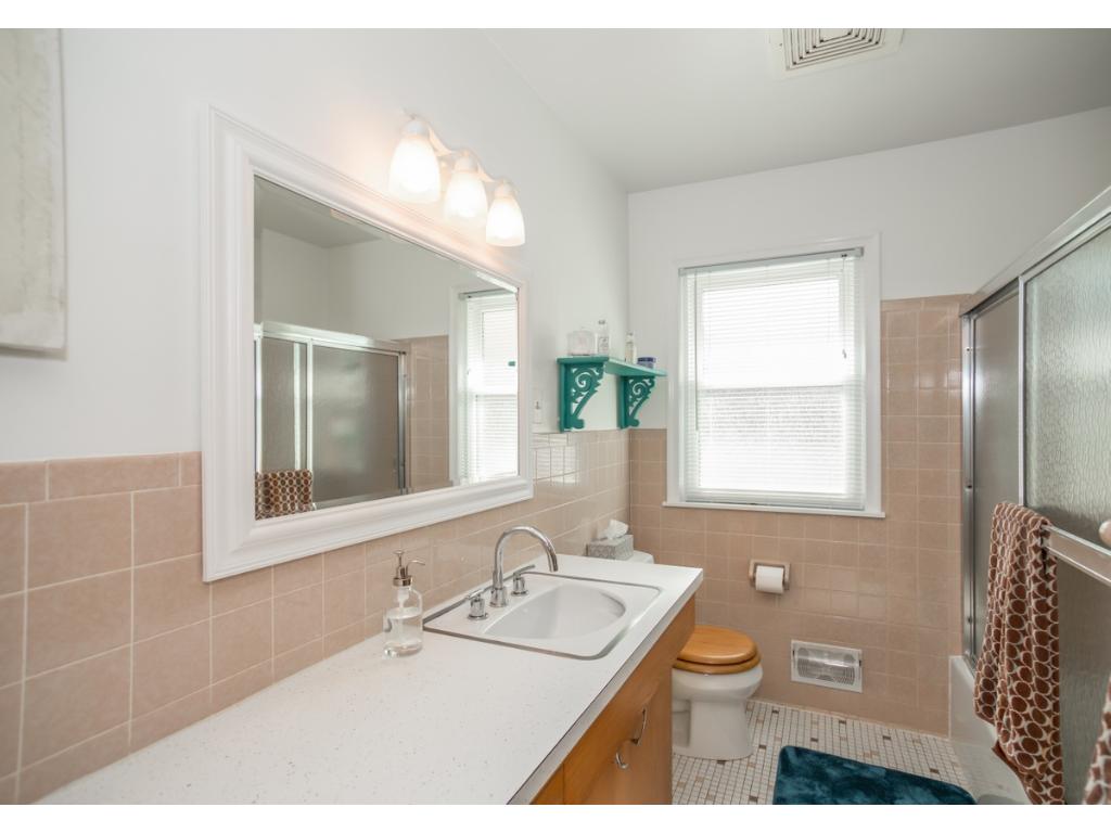 2571 Brookview Dr E, Maplewood, MN 55119 photo 8