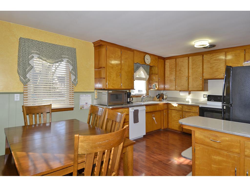 811 7th St NW, Faribault, MN 55021 photo 6