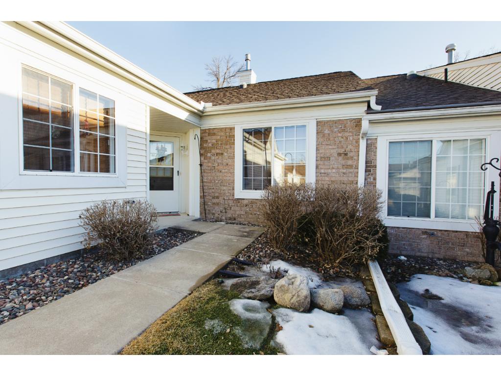 9283 Prairieview Trl N, Champlin, MN 55316 photo 2