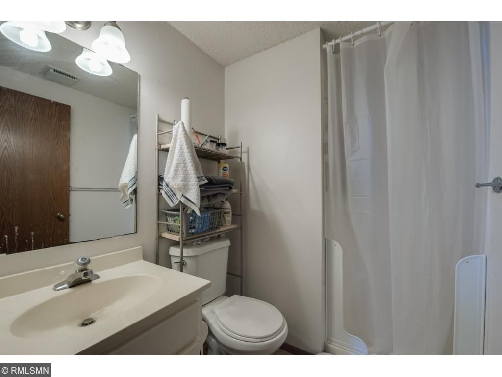 4495 Clover Ln #B, Eagan, MN 55122 photo 18