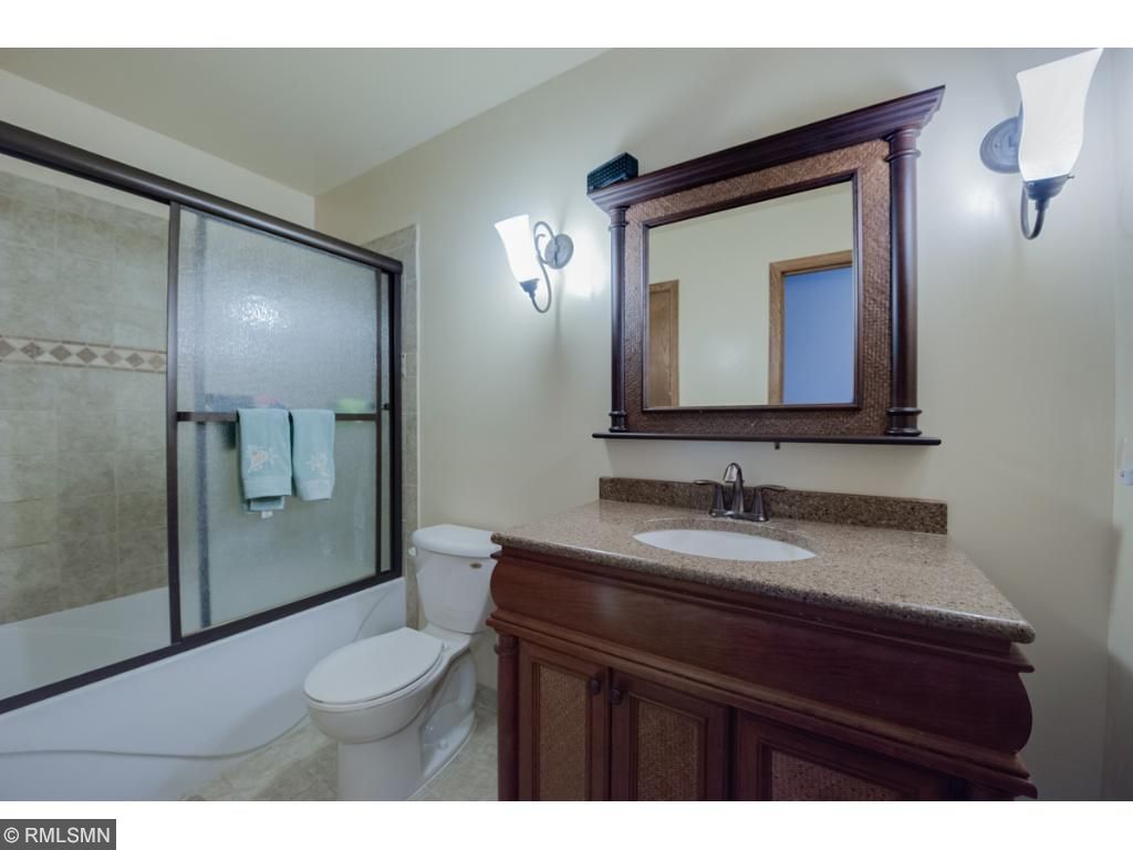 4495 Clover Ln #B, Eagan, MN 55122 photo 3