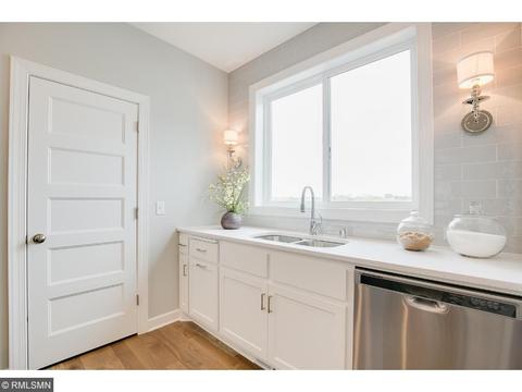 10647 Brookside Trl, Champlin, MN 55316 photo 9