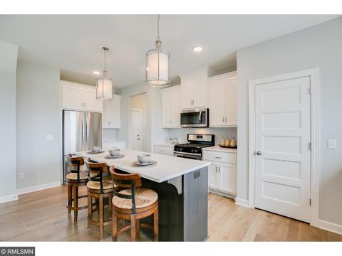 10647 Brookside Trl, Champlin, MN 55316 photo 7