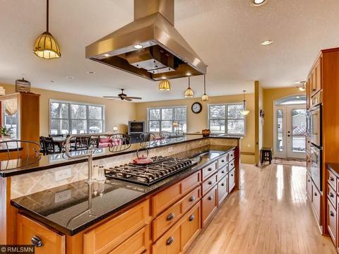 10901 Noble Ave N, Champlin, MN 55316 photo 6