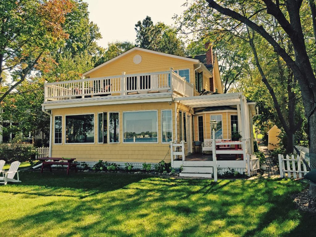 442 Lafayette Ave, Excelsior, MN 55331 photo 1