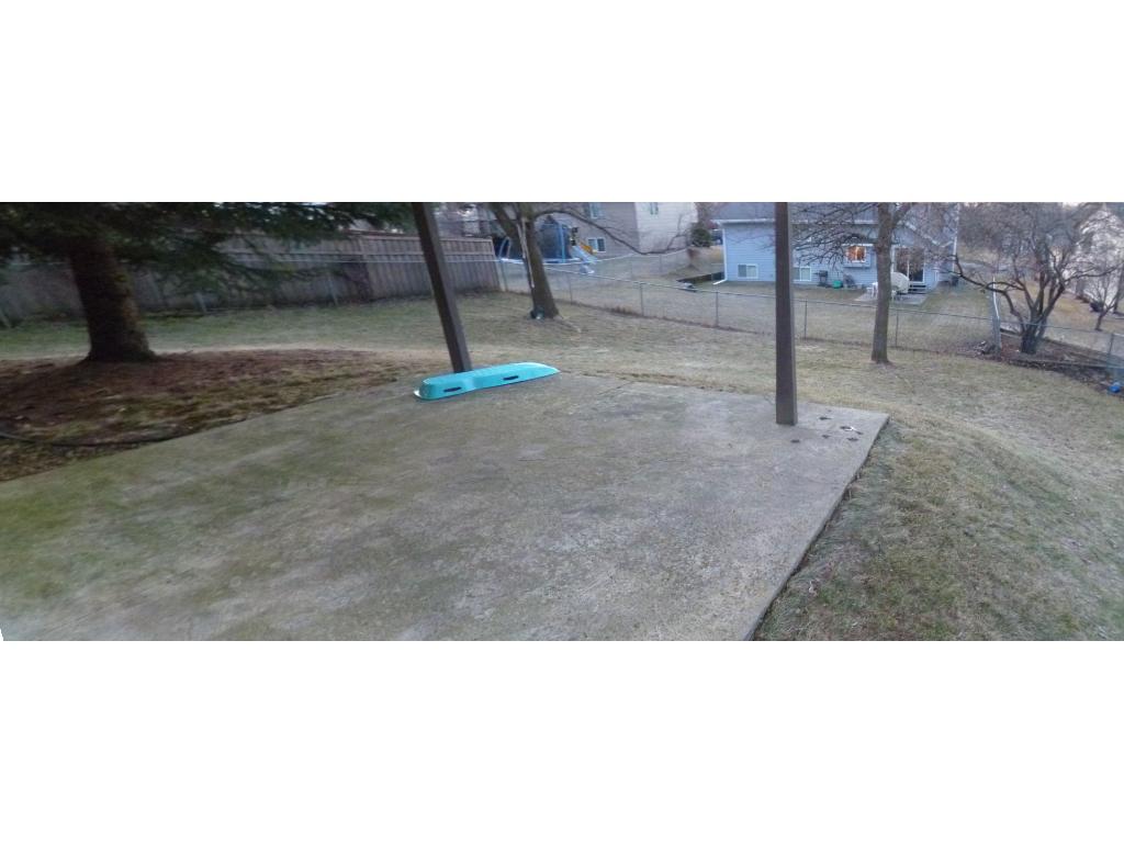 1939 Covington Ln, Eagan, MN 55122 photo 15