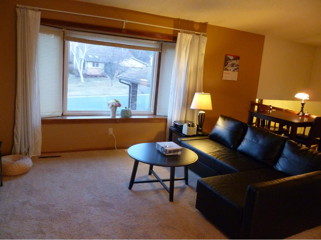 1939 Covington Ln, Eagan, MN 55122 photo 2