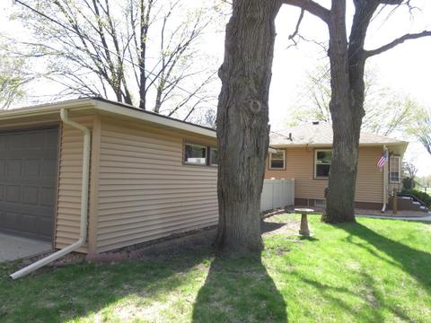 704 9th St SE, Saint Cloud, MN 56304 photo 2