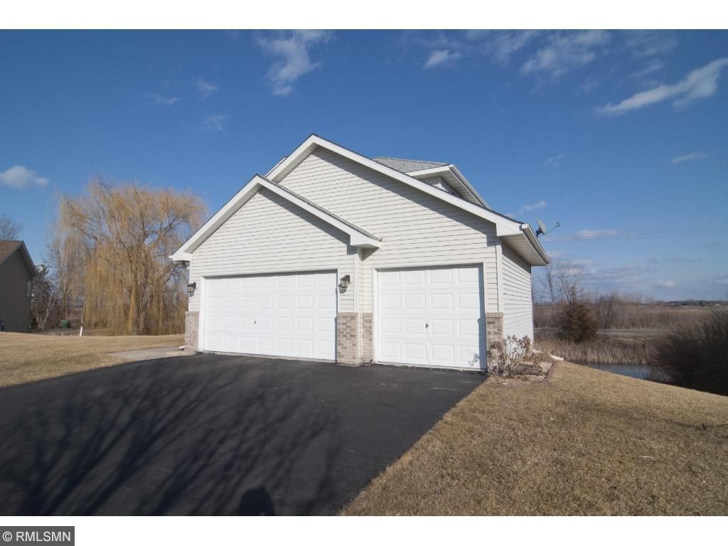 7332 Deer Pass Dr, Centerville, MN 55038 photo 2