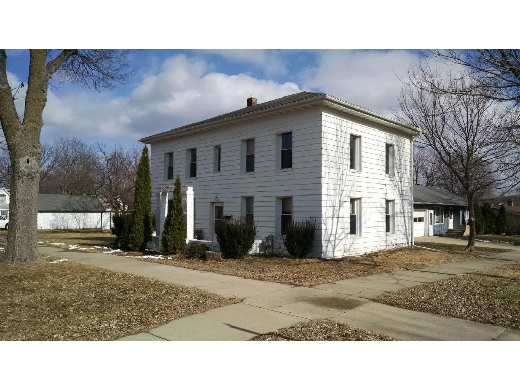723 S 5th St, Saint Peter, MN 56082 photo 1