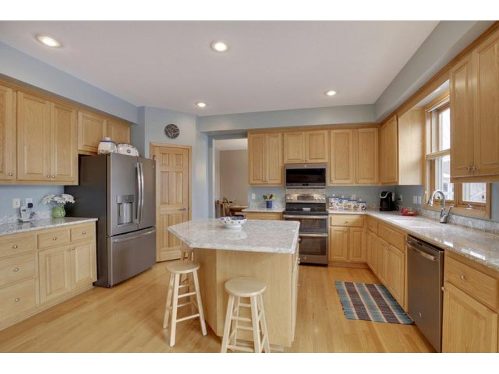 4618 Summit Pass, Eagan, MN 55122 photo 5