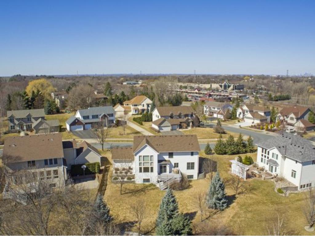 4618 Summit Pass, Eagan, MN 55122 photo 2