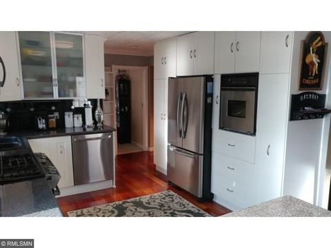 8147 Maple Ln N, Maple Grove, MN 55311 photo 7