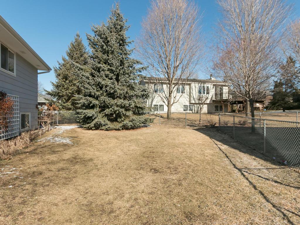 9616 Parkside Trl, Champlin, MN 55316 photo 17