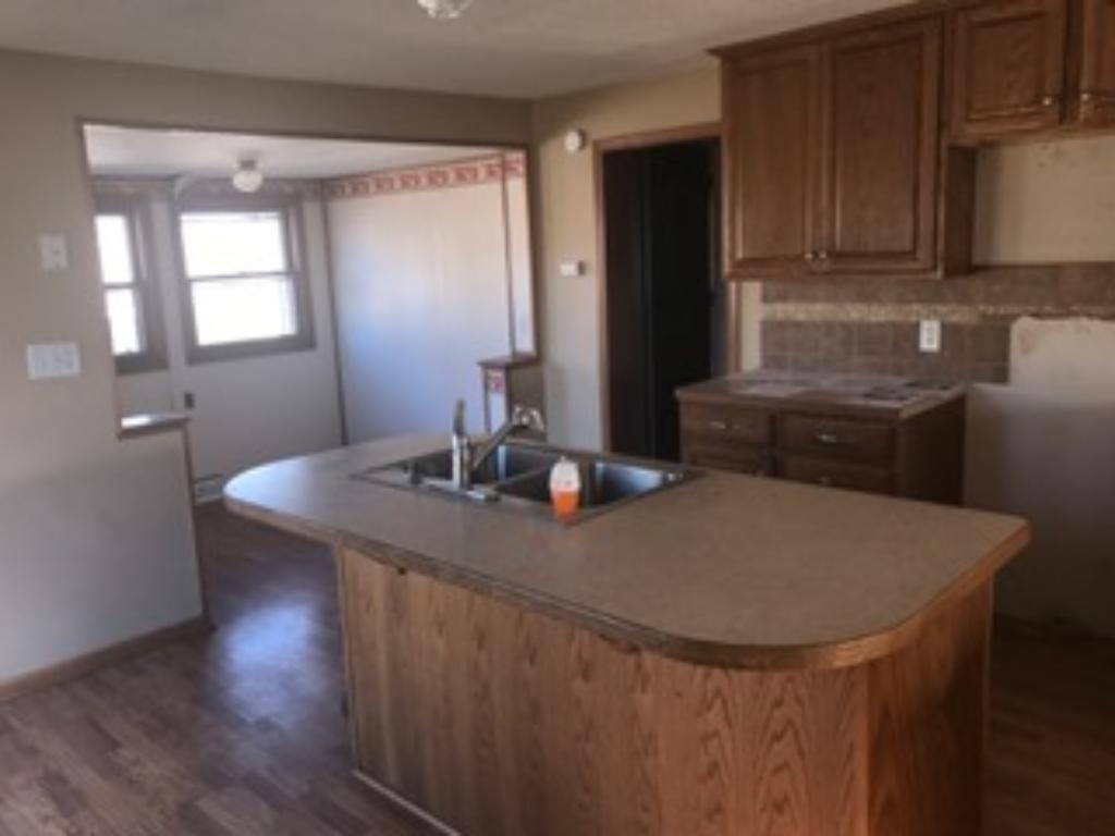 821 W Main St, Marshall, MN 56258 photo 8