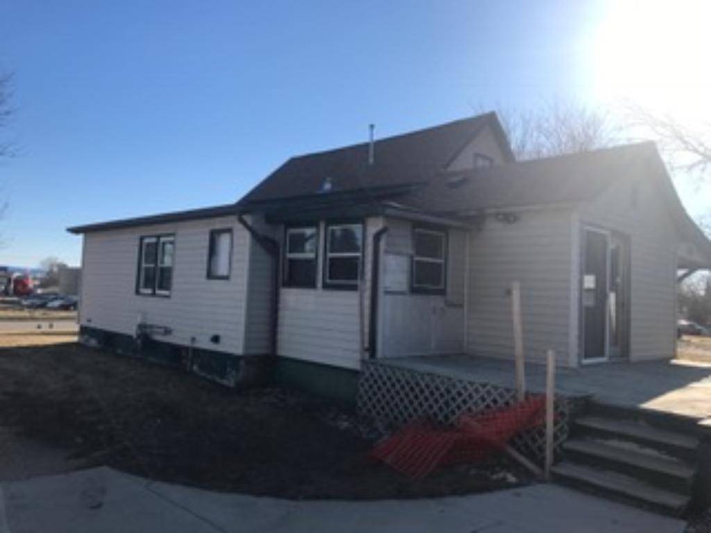 821 W Main St, Marshall, MN 56258 photo 3