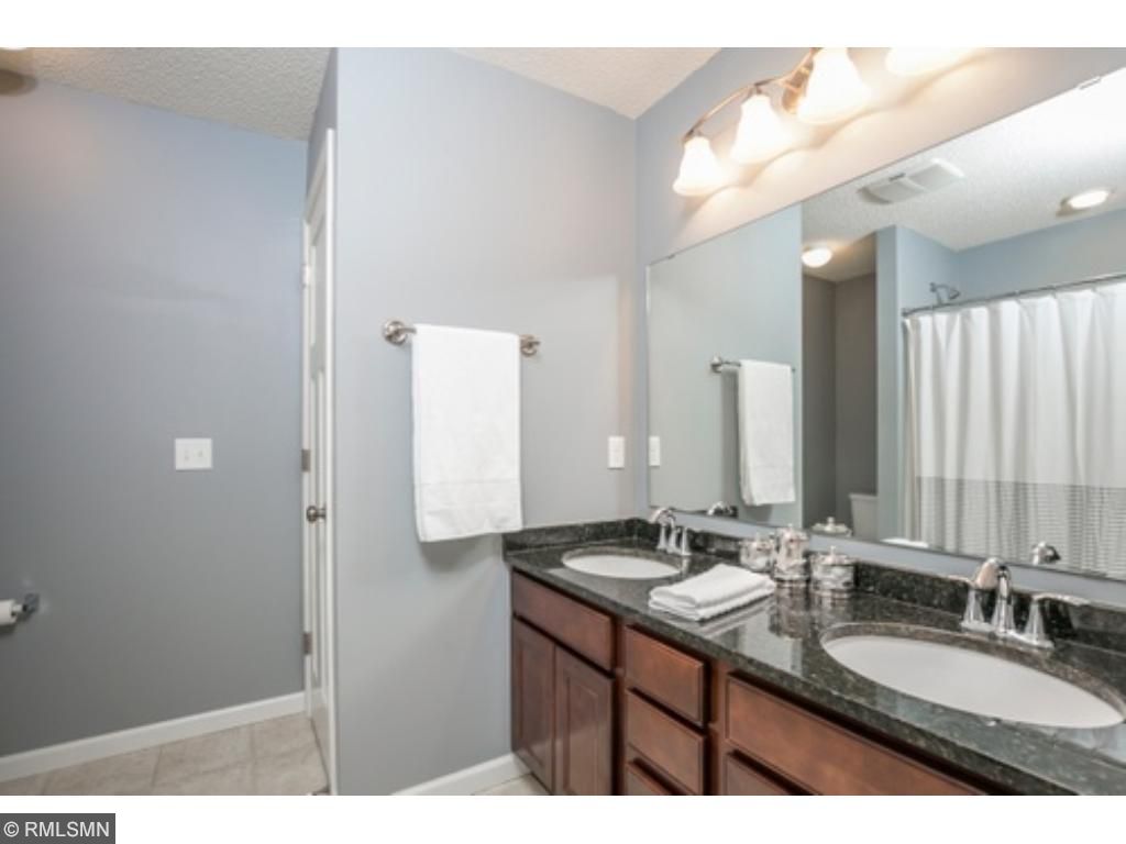 1076 140th St E, Rosemount, MN 55068 photo 8