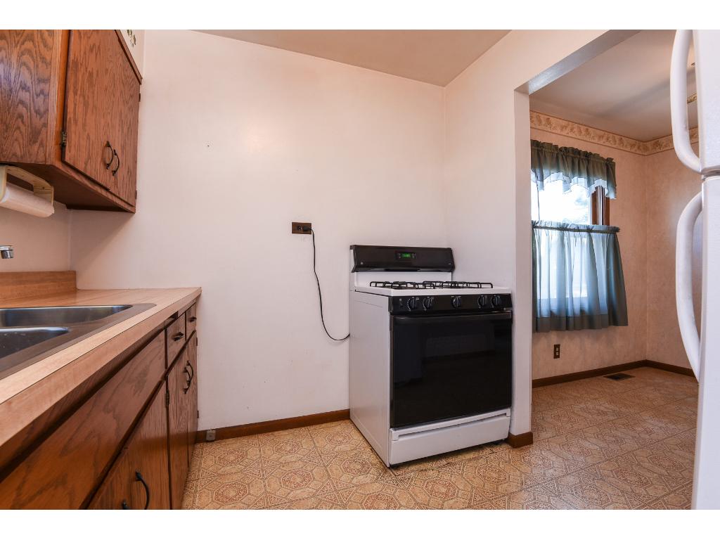 8201 Upton Ave S, Bloomington, MN 55431 photo 5