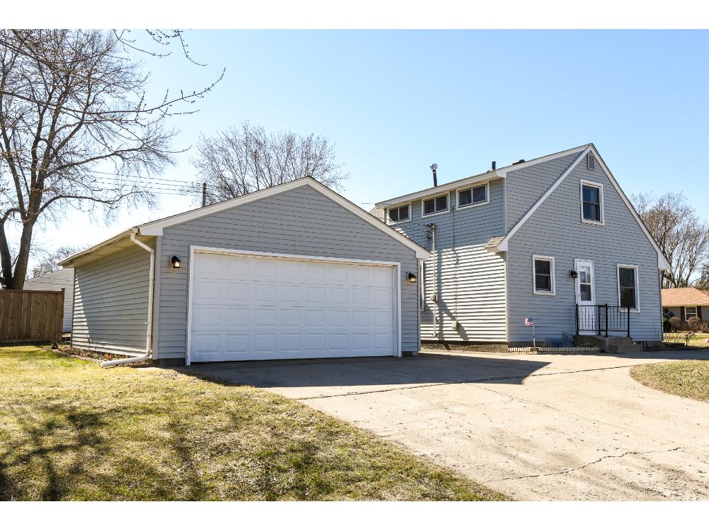 8201 Upton Ave S, Bloomington, MN 55431 photo 22