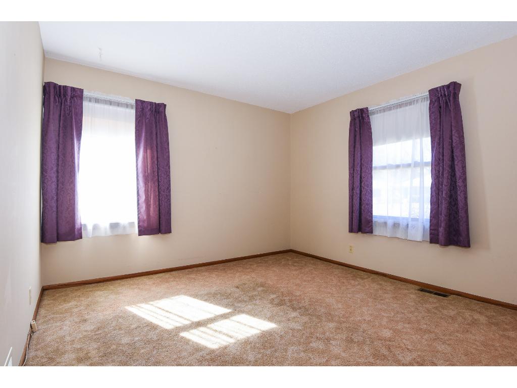 8201 Upton Ave S, Bloomington, MN 55431 photo 10