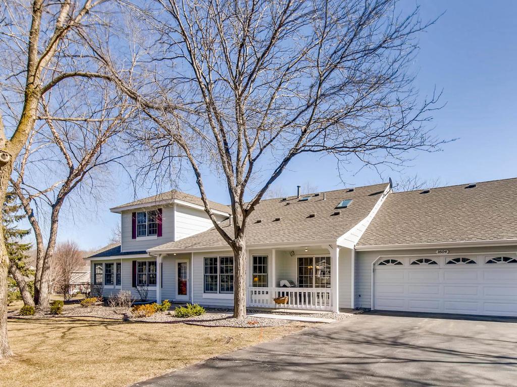 1604 Mallard Dr, Eagan, MN 55122 photo 1