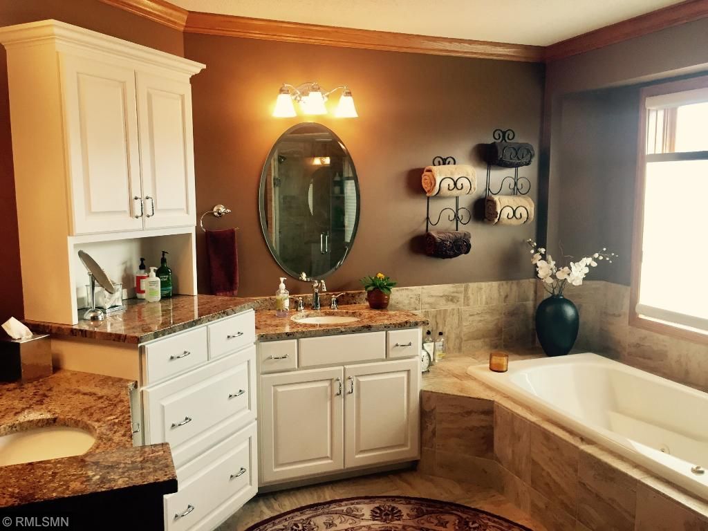 5973 Lorraine Ct, Shoreview, MN 55126 photo 11