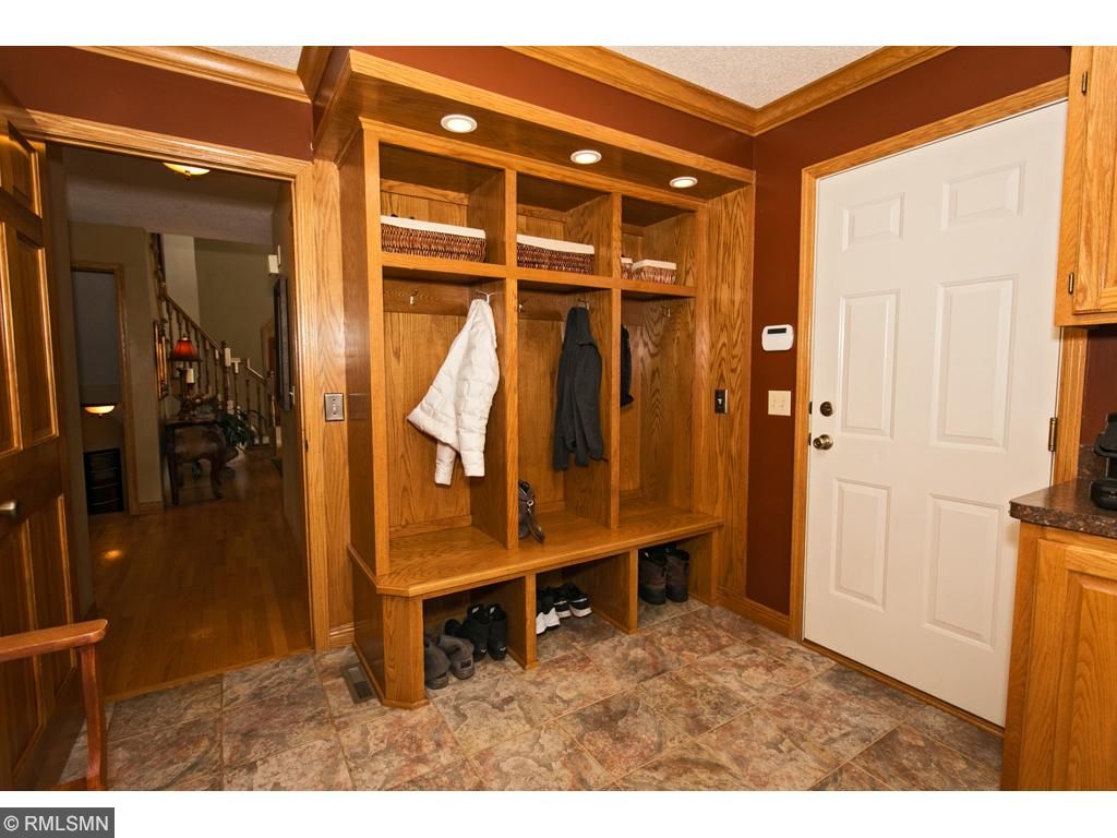 5973 Lorraine Ct, Shoreview, MN 55126 photo 9