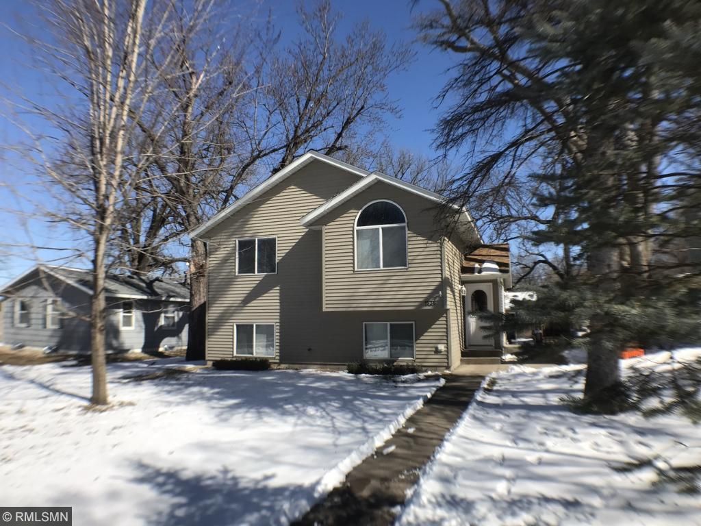 1536 11th Ave SE, Saint Cloud, MN 56304 photo 2