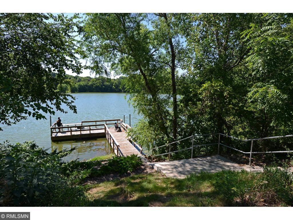 1487 Auburn Ct, Eagan, MN 55122 photo 23