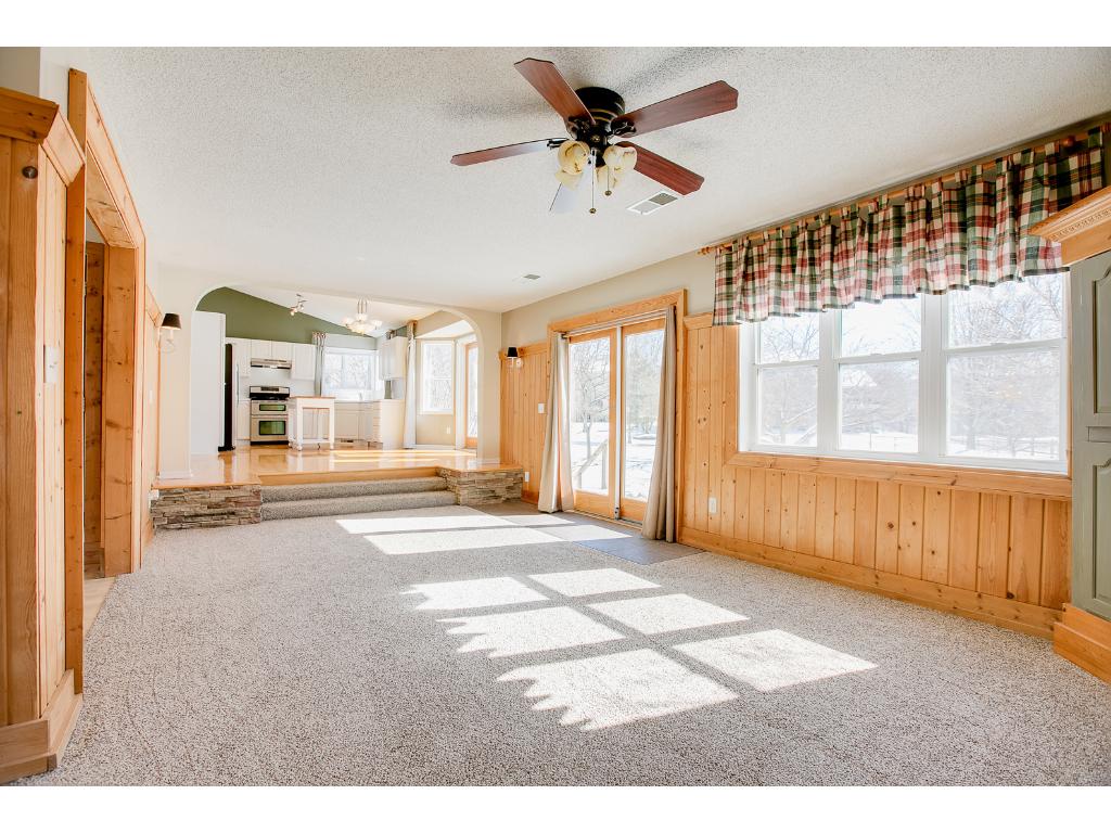 4674 Stratford Ln, Eagan, MN 55123 photo 13