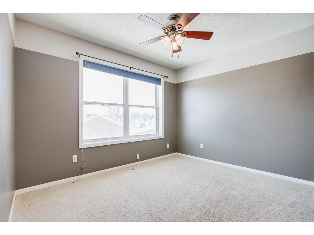 4674 Stratford Ln, Eagan, MN 55123 photo 19