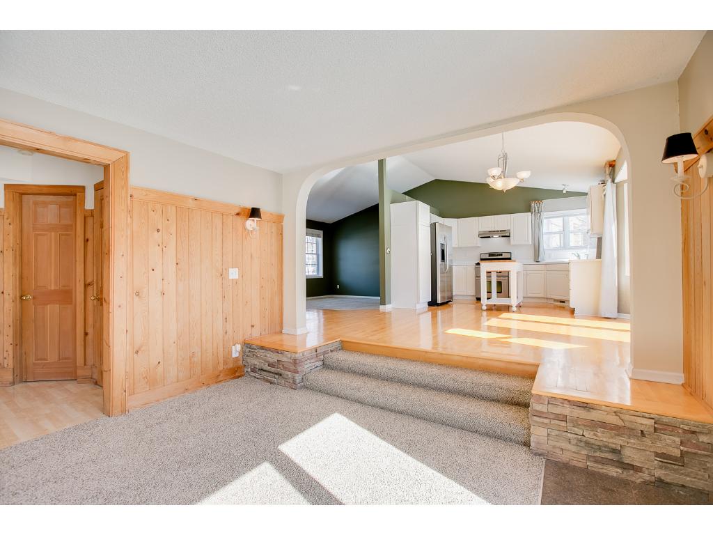 4674 Stratford Ln, Eagan, MN 55123 photo 10